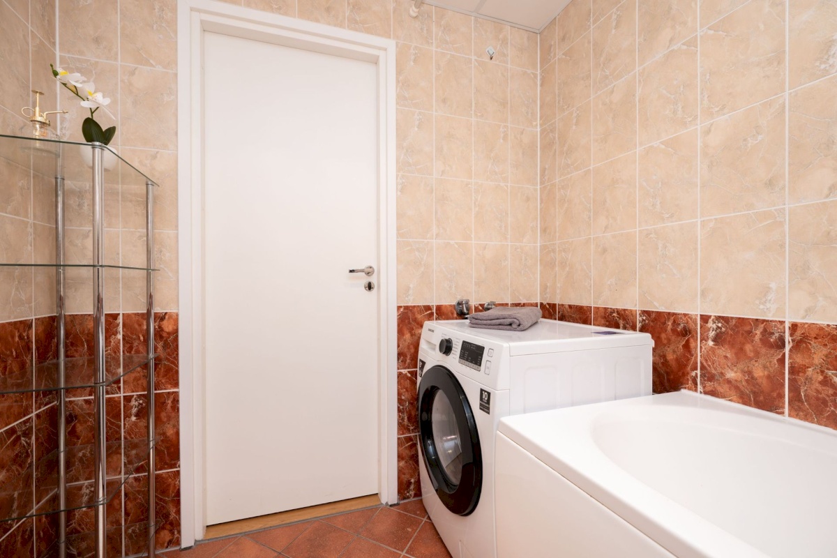 Tallinn, Haabersti linnaosa, Astangu 21