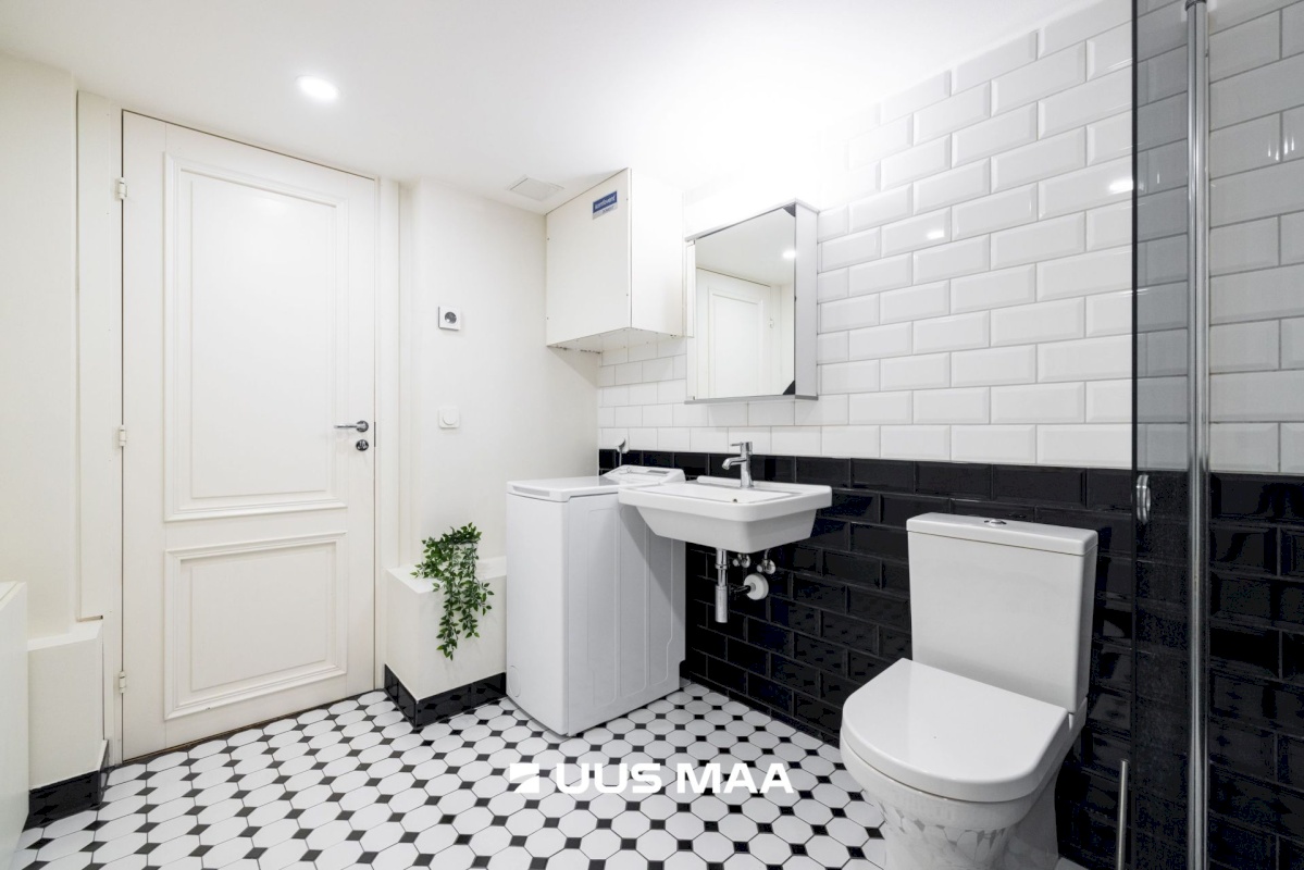 Tallinn, Kesklinna linnaosa, Kadriorg, Raua 63