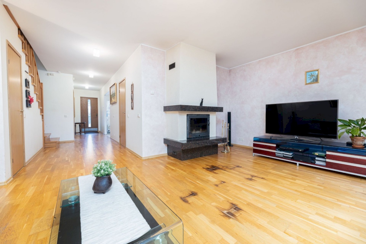 Viimsi vald, Metsakasti küla, Marjamaa tee 18