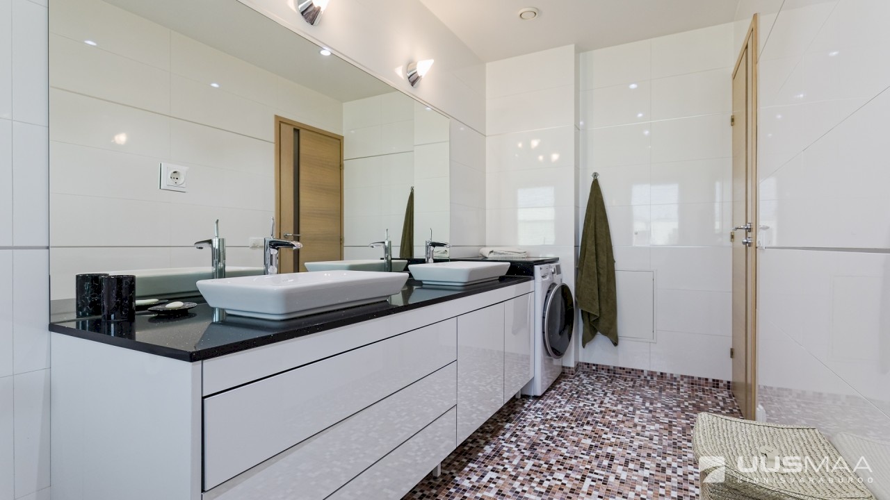 Tallinn, Pirita linnaosa, Rebasesaba tee 5