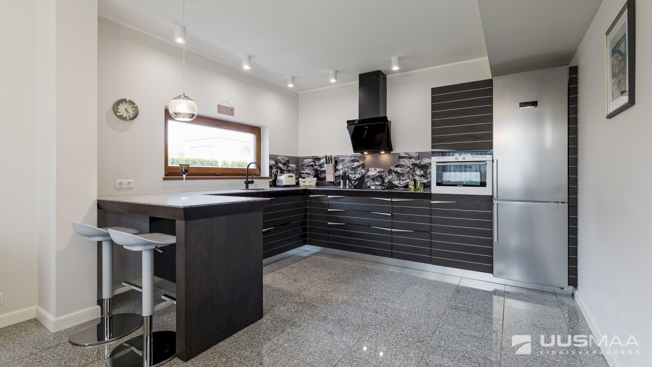 Tallinn, Pirita linnaosa, Rebasesaba tee 5