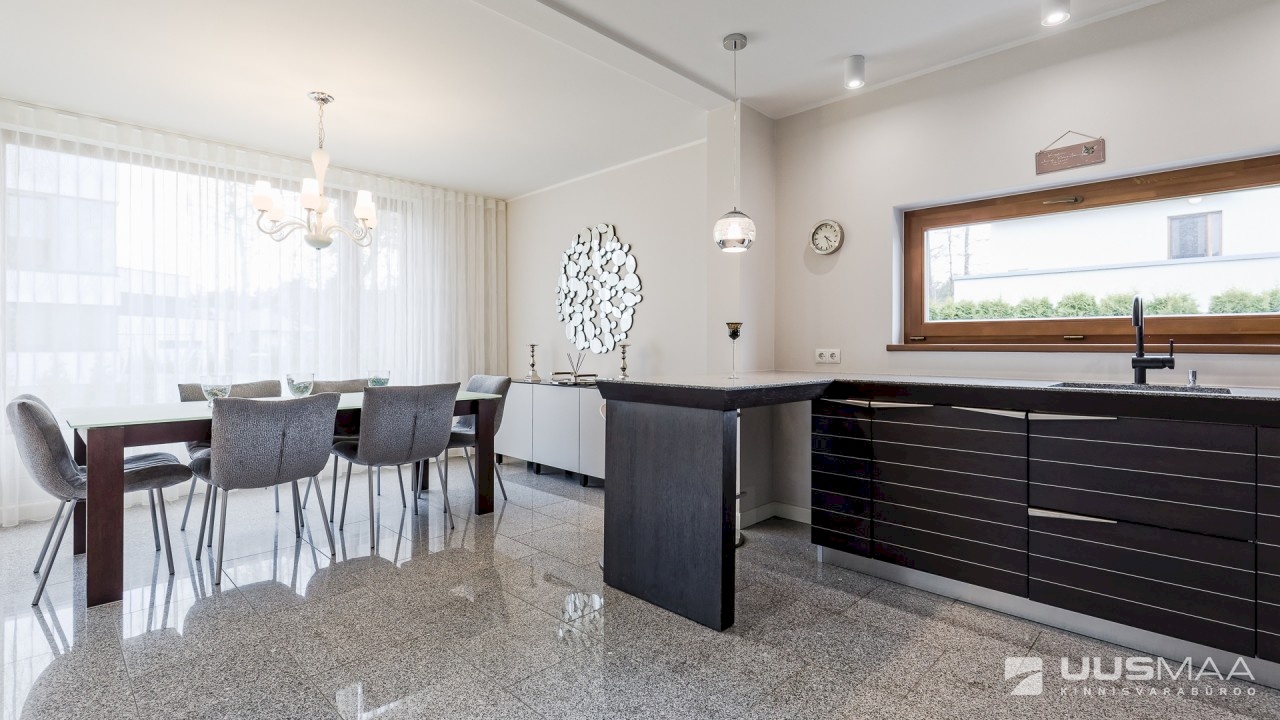 Tallinn, Pirita linnaosa, Rebasesaba tee 5