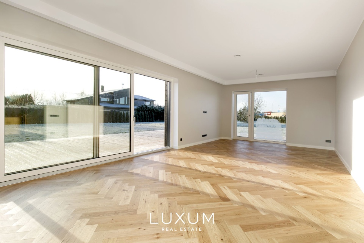 Harku vald, Muraste küla, Kolmiku tn