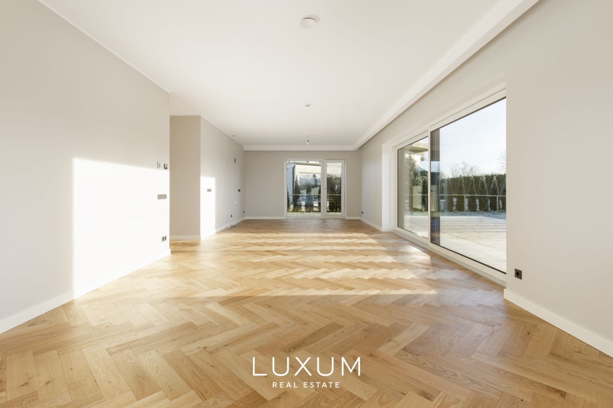 Harku vald, Muraste küla, Kolmiku tn