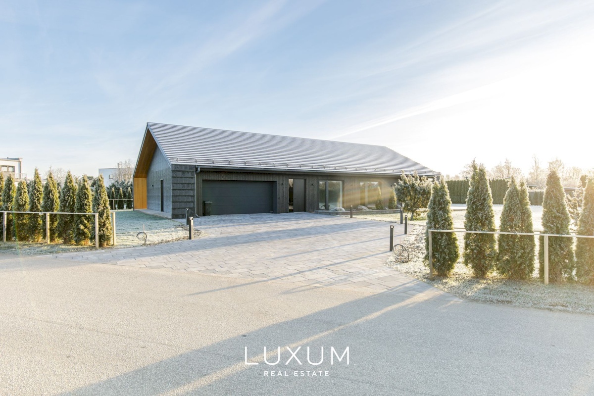 Harku vald, Muraste küla, Kolmiku tn