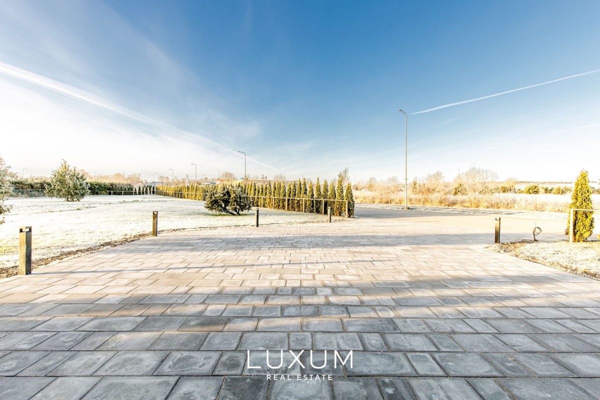 Harku vald, Muraste küla, Kolmiku tn