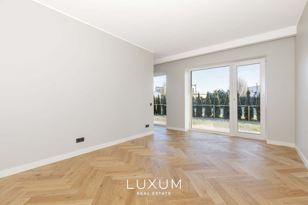 Harku vald, Muraste küla, Kolmiku tn