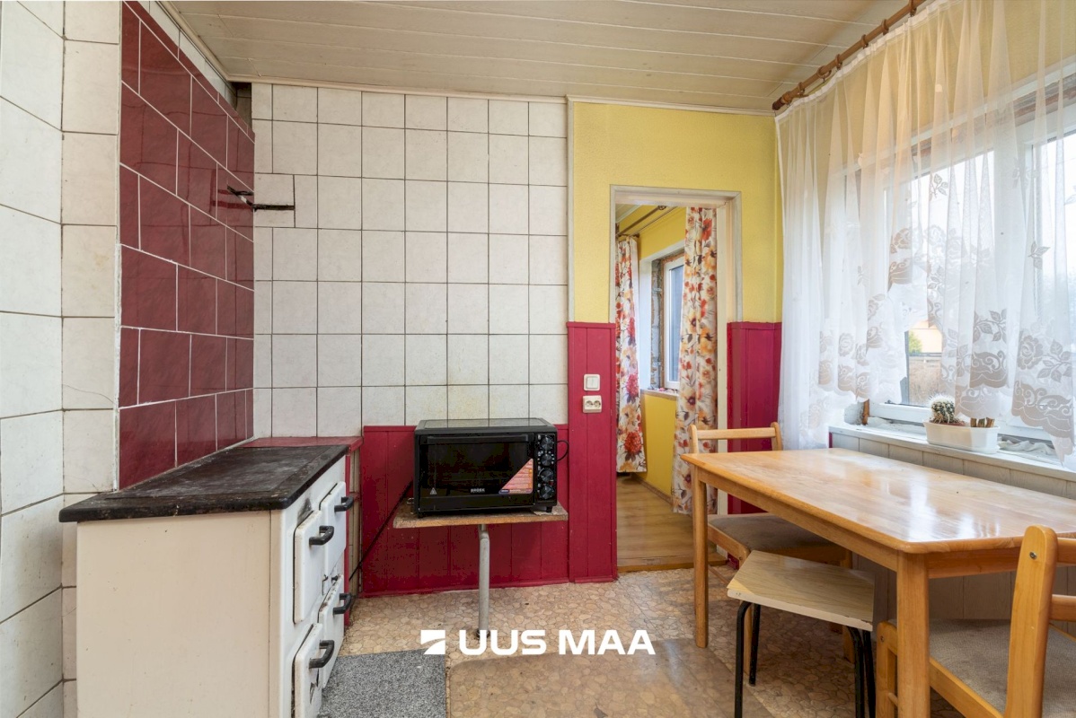 Kohila vald, Aespa alevik, Juure 4