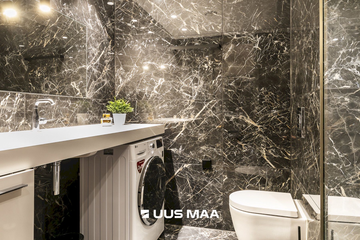 Tallinn, Kesklinna linnaosa, Pärnu mnt 33