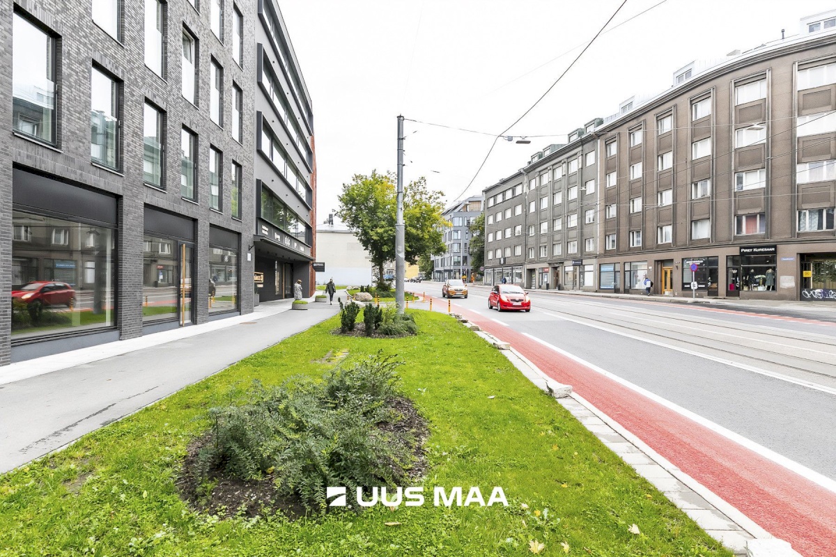 Tallinn, Kesklinna linnaosa, Pärnu mnt 33