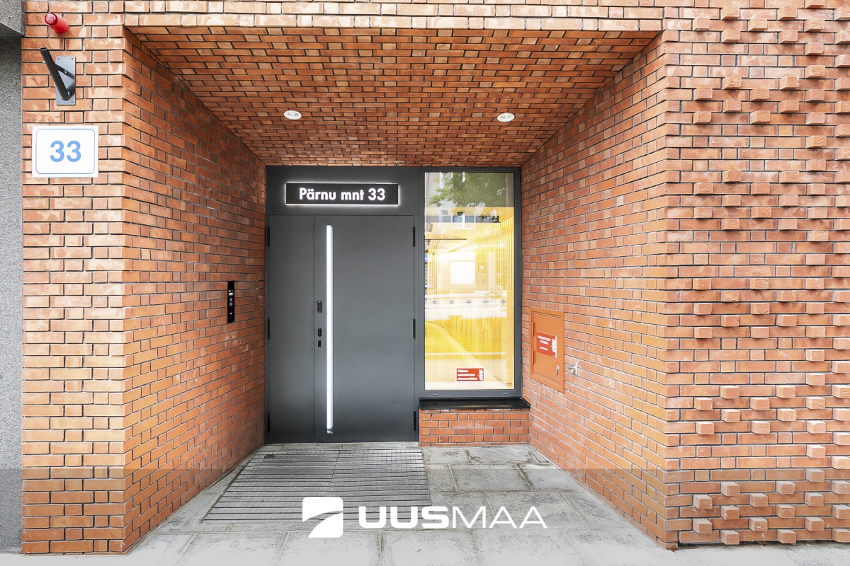 Tallinn, Kesklinna linnaosa, Pärnu mnt 33