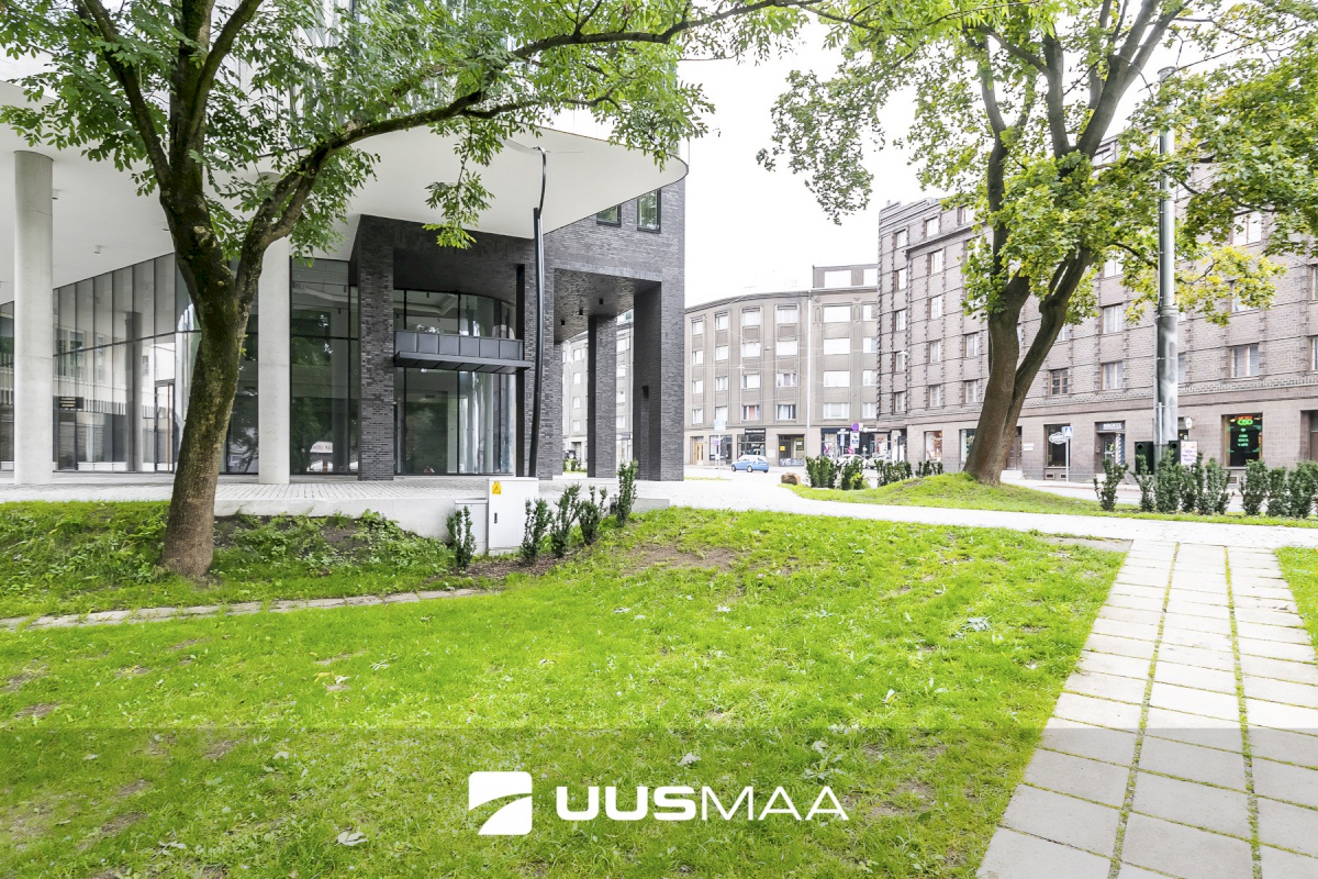 Tallinn, Kesklinna linnaosa, Pärnu mnt 33