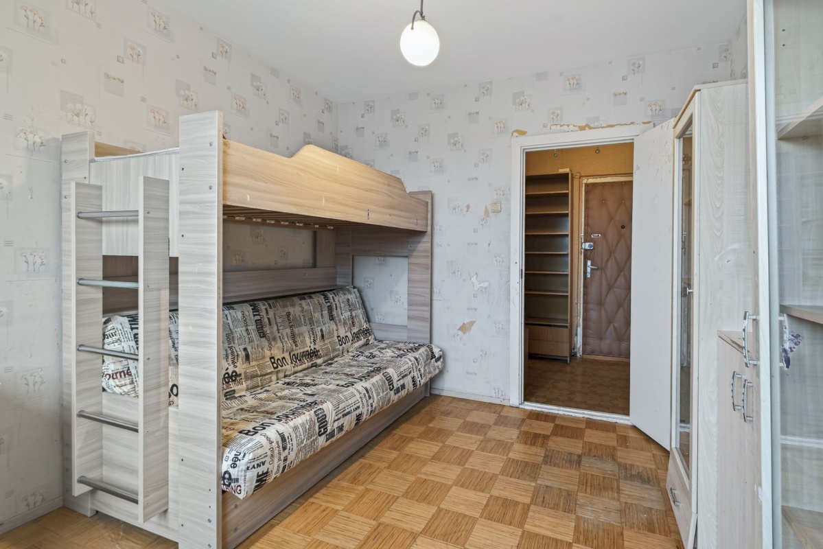 Tallinn, Lasnamäe linnaosa, Raadiku tn 2