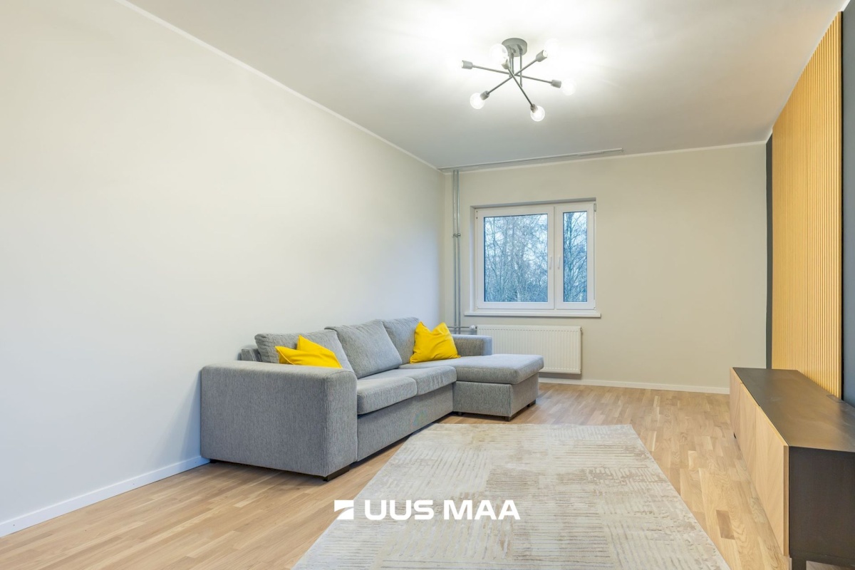 Hiiumaa vald, Lauka küla, Käina tee 14