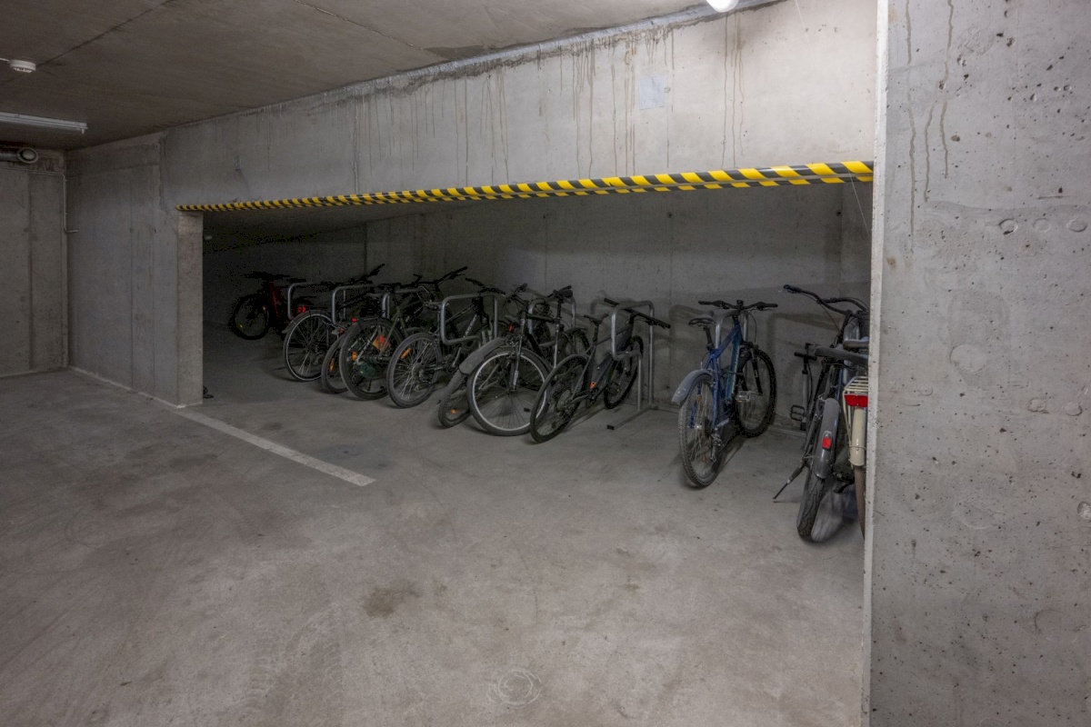 Tallinn, Kesklinna linnaosa, Raua, Tina 21