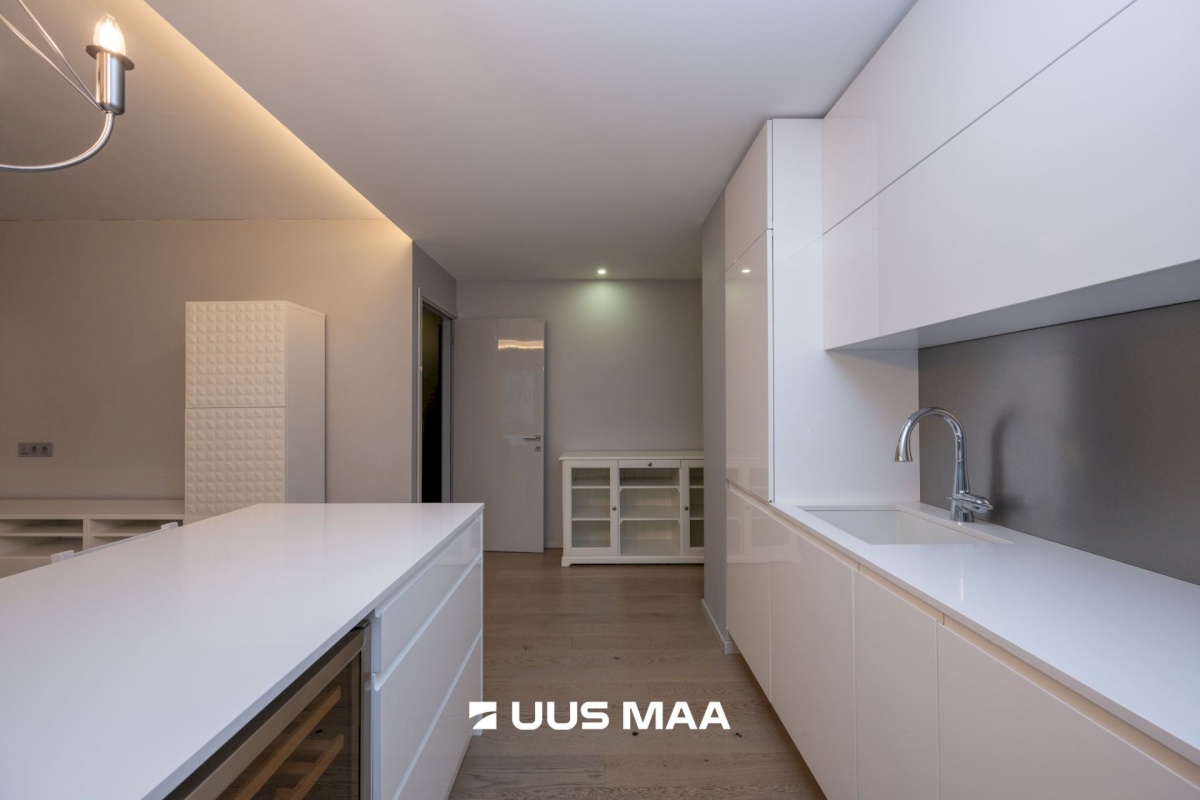 Tallinn, Kesklinna linnaosa, Raua, Tina 21