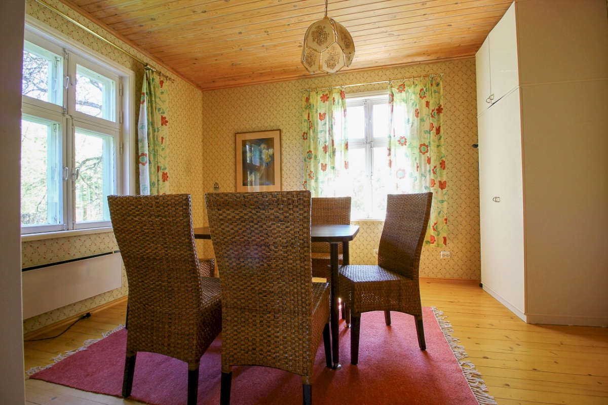 Põhja-Pärnumaa vald, Pärnu-Jaagupi alev, Kalli mnt 30