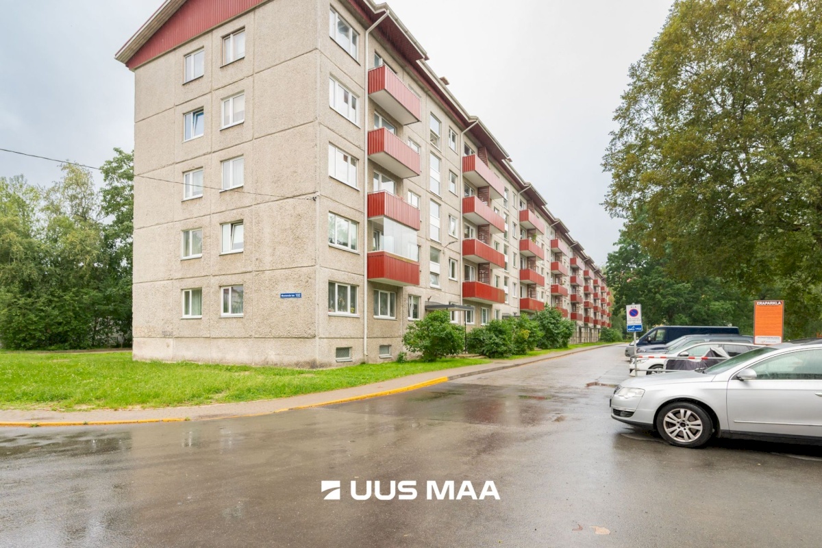 Tallinn, Mustamäe linnaosa, Mustamäe, Mustamäe tee 102