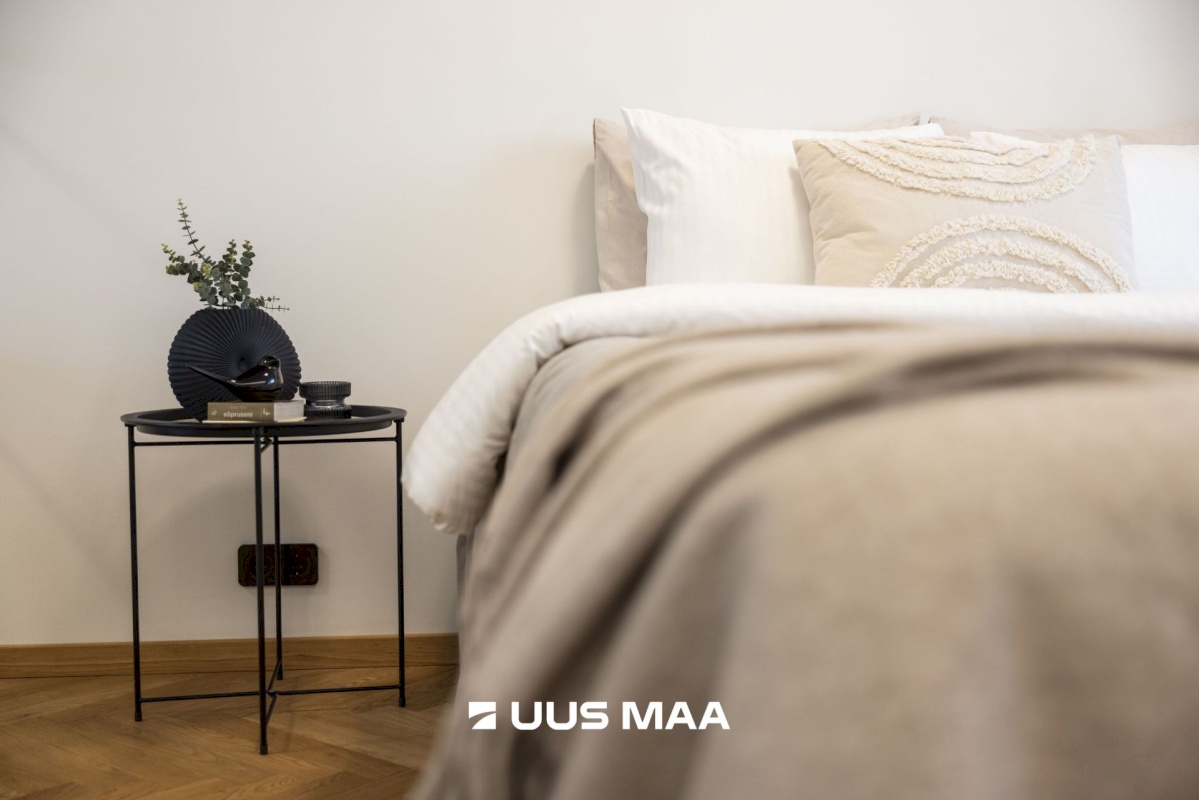 Tallinn, Kesklinna linnaosa, Uus Maailm, Toom-Kuninga 15