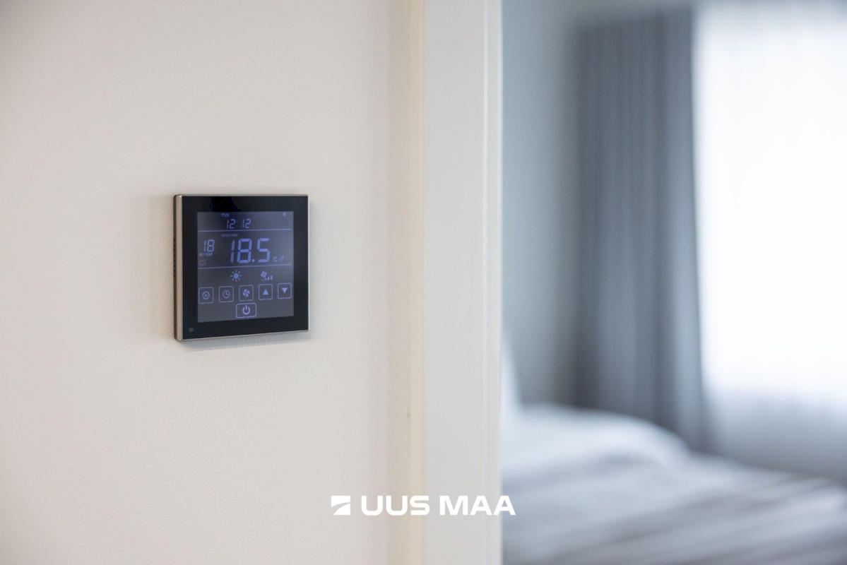 Tallinn, Kesklinna linnaosa, Uus Maailm, Toom-Kuninga 15