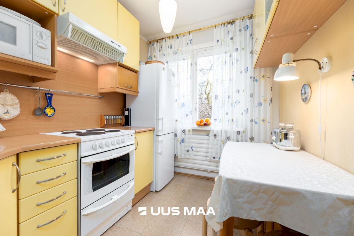 Tallinn, Mustamäe linnaosa, Mustamäe, Akadeemia tee 64a