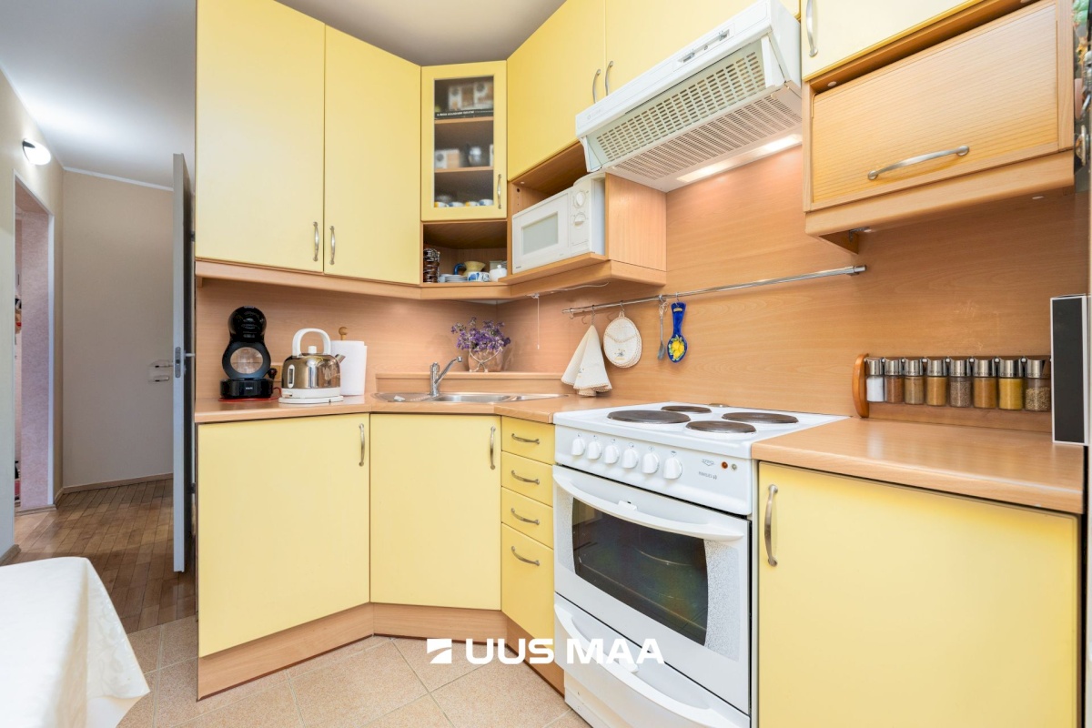 Tallinn, Mustamäe linnaosa, Mustamäe, Akadeemia tee 64a