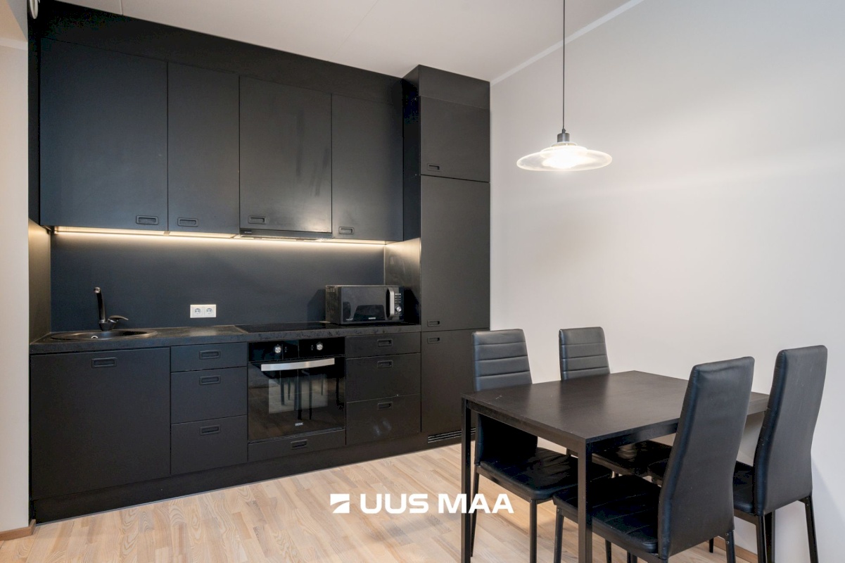 Tartu linn, Tartu linn, Ränilinn, Kristalli 10