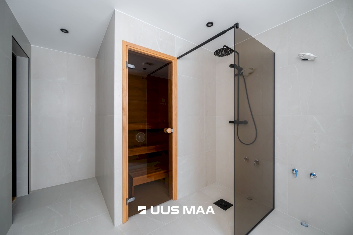 Anija vald, Kehra linn, Sõpruse väljak 12