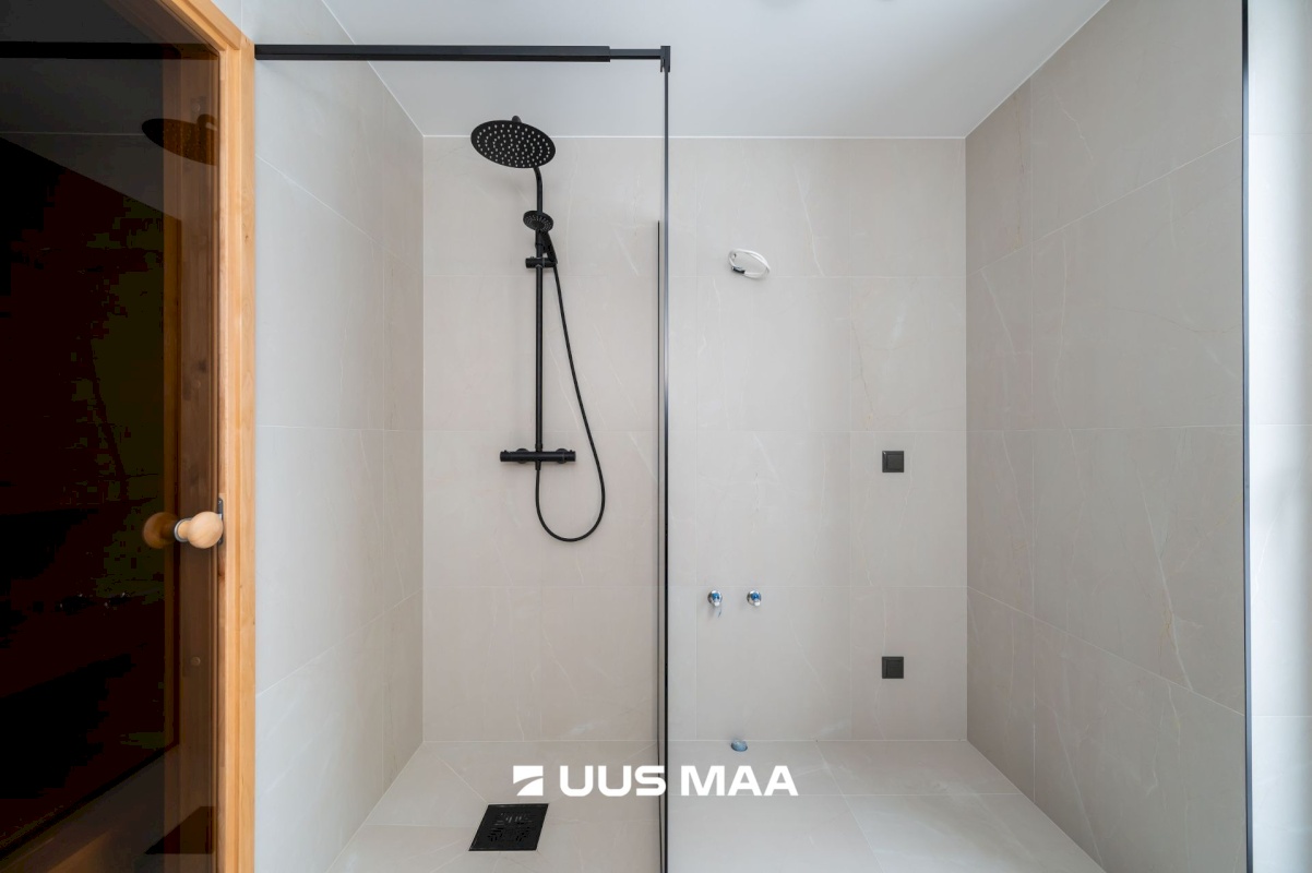 Anija vald, Kehra linn, Sõpruse väljak 12