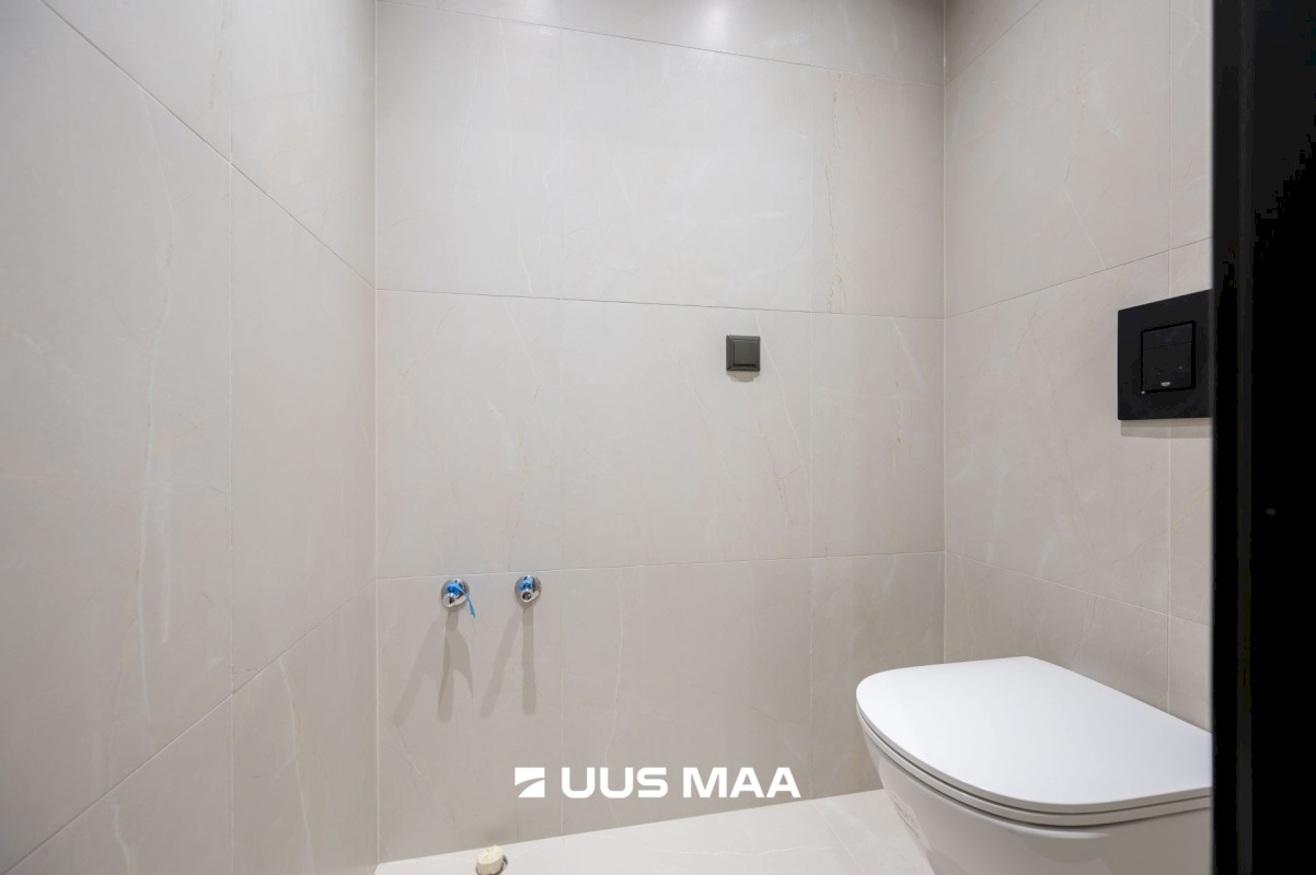 Anija vald, Kehra linn, Sõpruse väljak 12