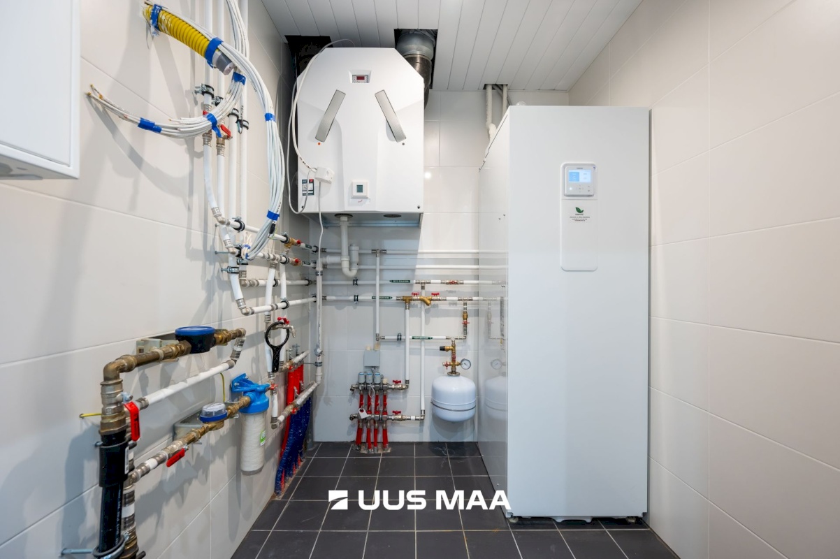 Anija vald, Kehra linn, Sõpruse väljak 12