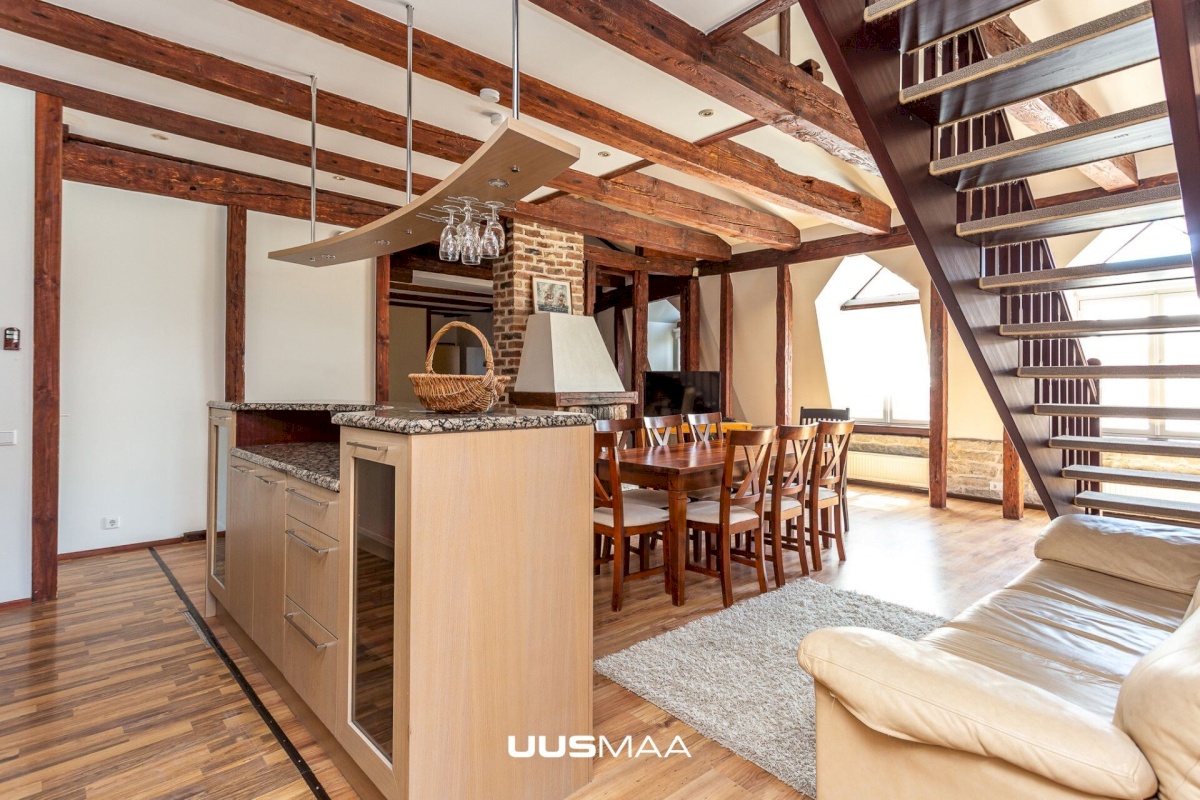 Tallinn, Kesklinna linnaosa, Vanalinna, Suur-Karja tn 4