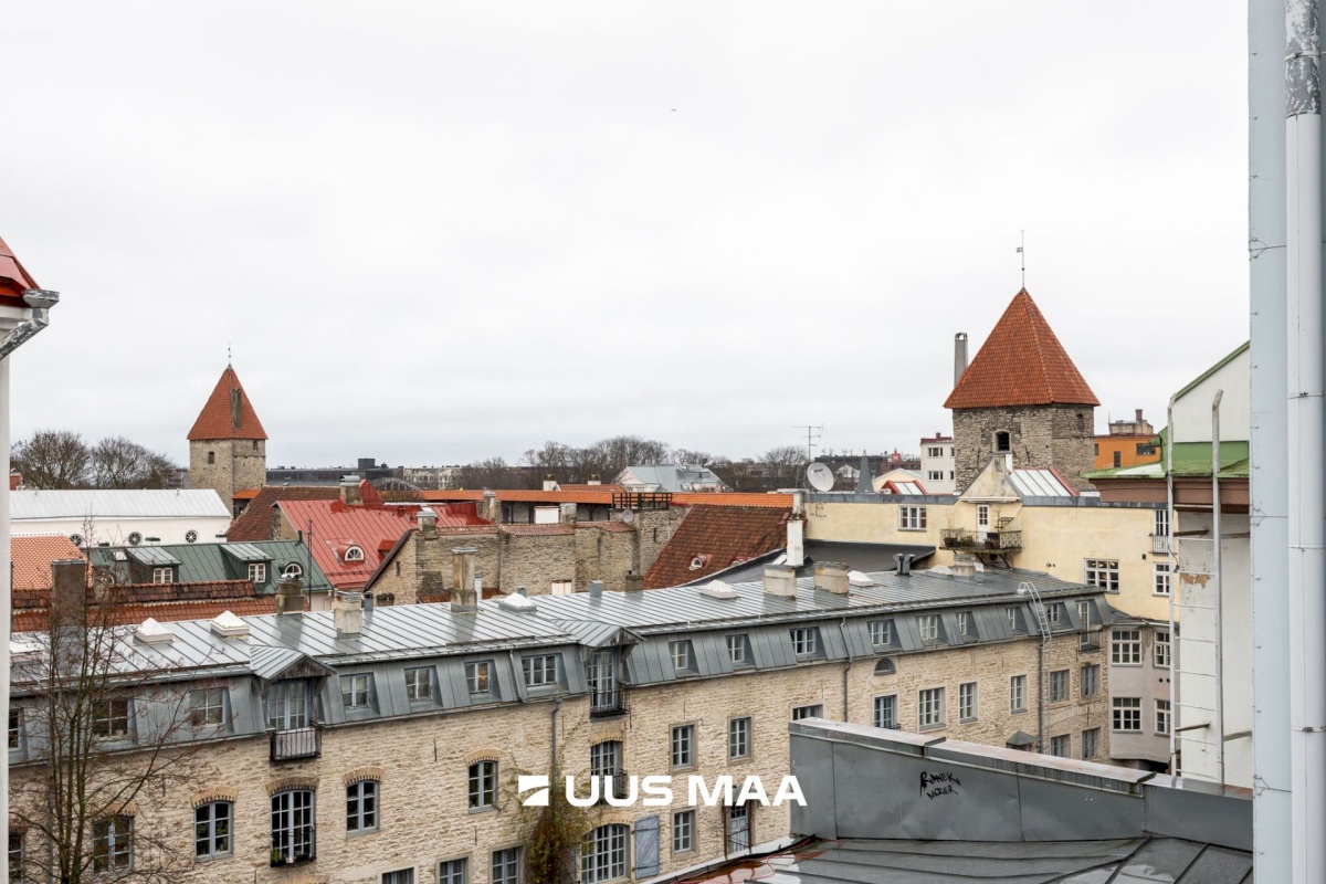 Tallinn, Kesklinna linnaosa, Vanalinn, Viru tn 9