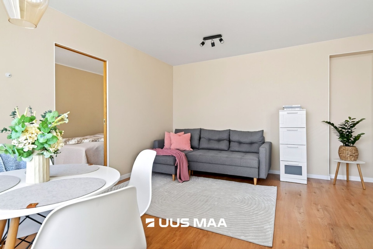 Tallinn, Mustamäe linnaosa, Akadeemia tee 52