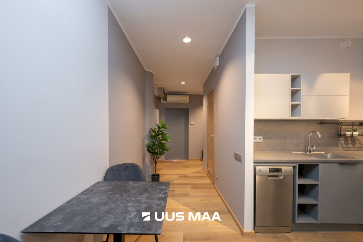 Tallinn, Kesklinna linnaosa, Südalinn, Tartu mnt 18