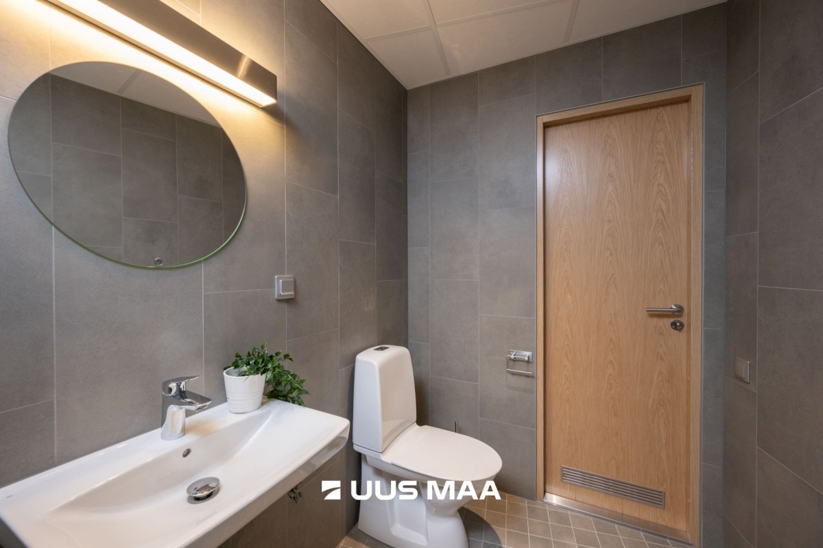 Tallinn, Kesklinna linnaosa, Südalinn, Tartu mnt 18