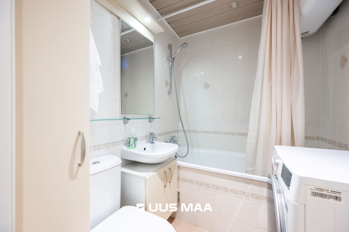 Tallinn, Lasnamäe linnaosa, Sikupilli, Majaka tn 5