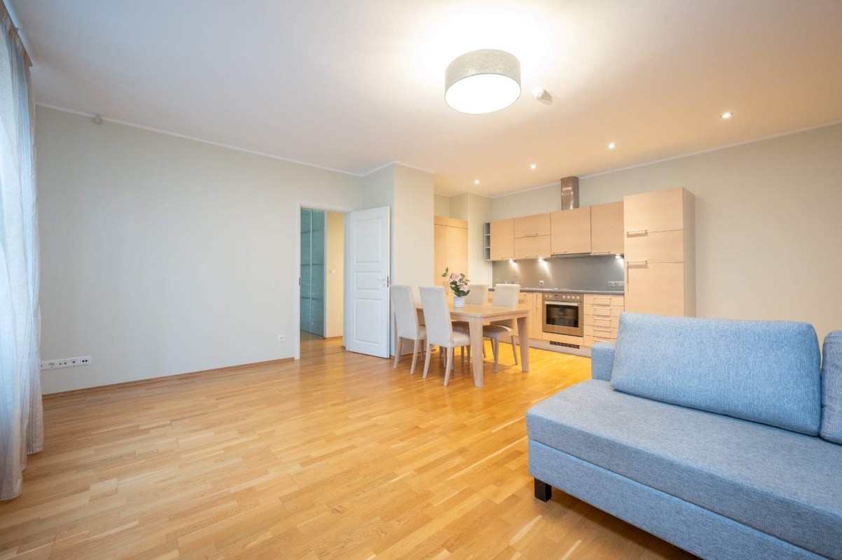 Tallinn, Kesklinna linnaosa, Tina tn 24