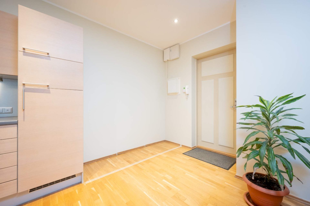 Tallinn, Kesklinna linnaosa, Tina tn 24