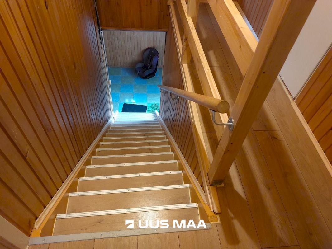 Viljandi linn, Uueveski, Kullamäe 9