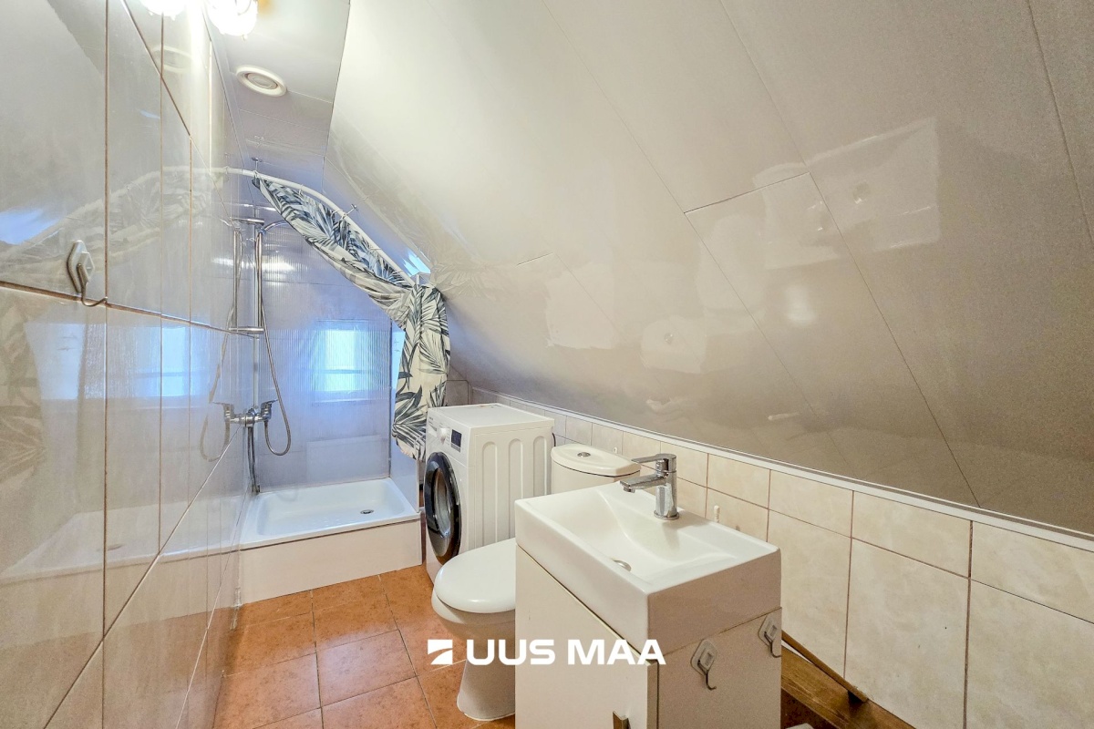 Viljandi linn, Uueveski, Kullamäe 9