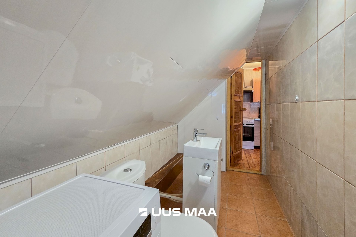 Viljandi linn, Uueveski, Kullamäe 9