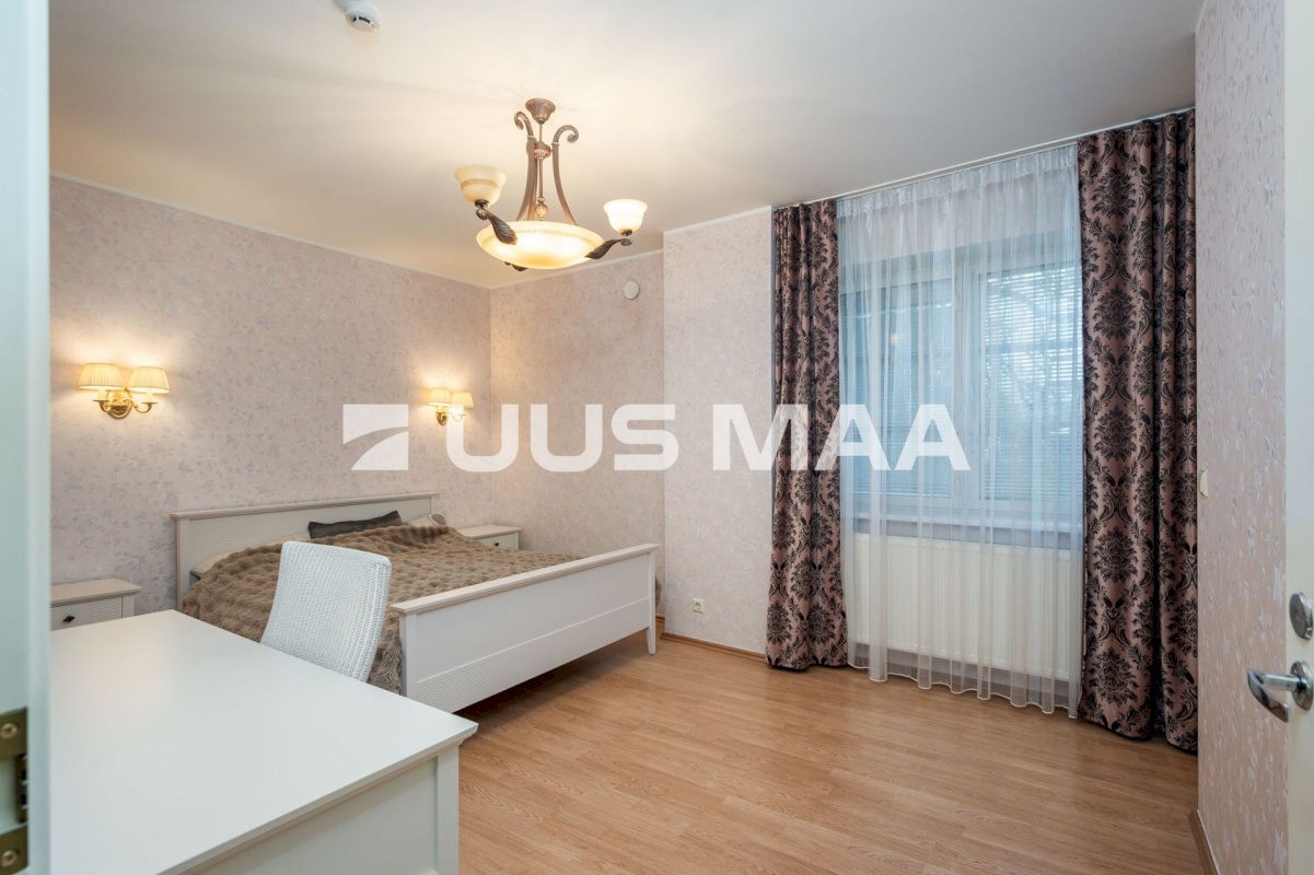 Tartu linn, Tartu linn, Kesklinn, Ülikooli 6