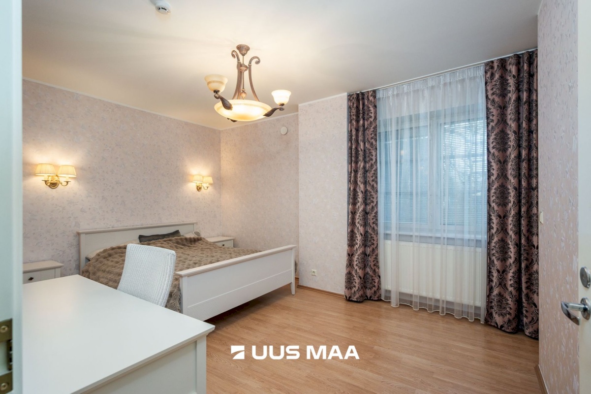 Tartu linn, Tartu linn, Kesklinn, Ülikooli 6