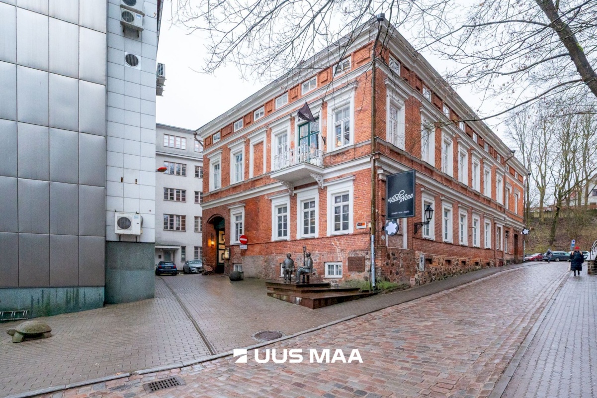 Tartu linn, Tartu linn, Kesklinn, Ülikooli 6