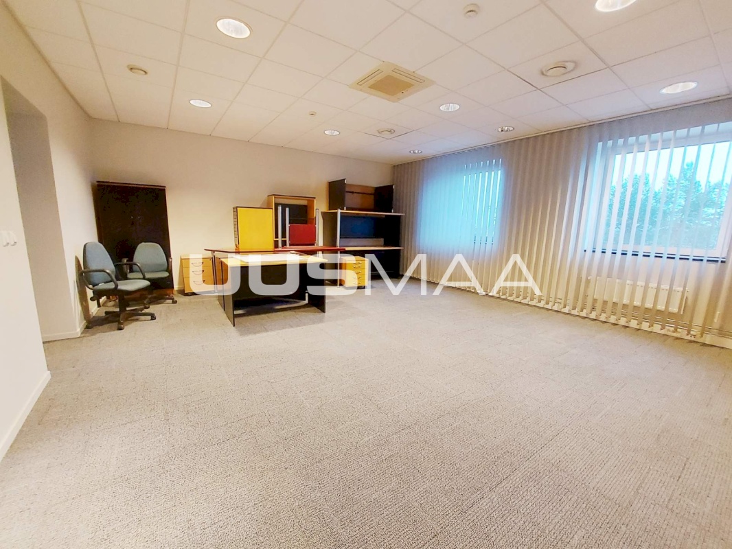 Tallinn, Lasnamäe linnaosa, Mustakivi, Osmussaare tn 10