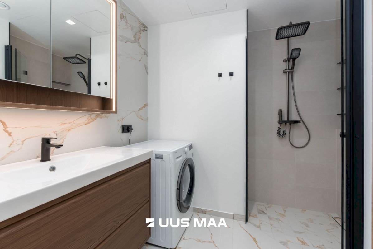 Tallinn, Nõmme linnaosa, Raudtee tn 35