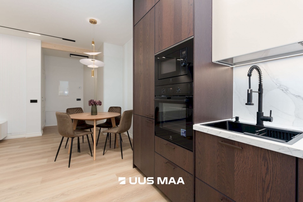 Tallinn, Nõmme linnaosa, Raudtee tn 35