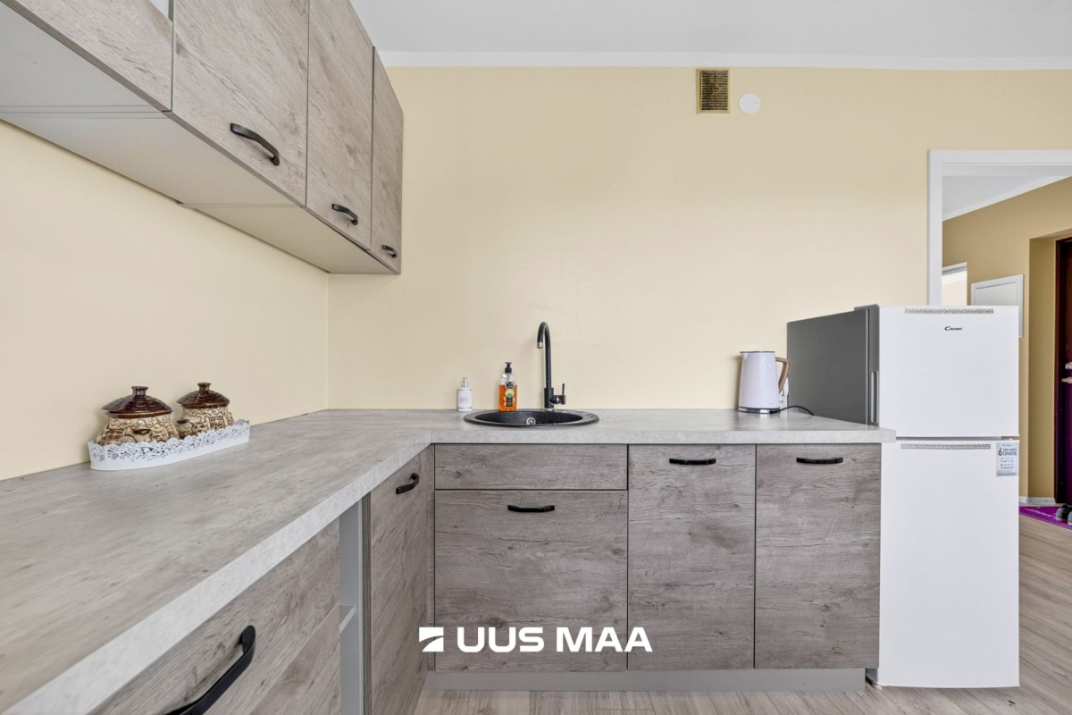 Saaremaa vald, Orissaare alevik, Võidu põik 1