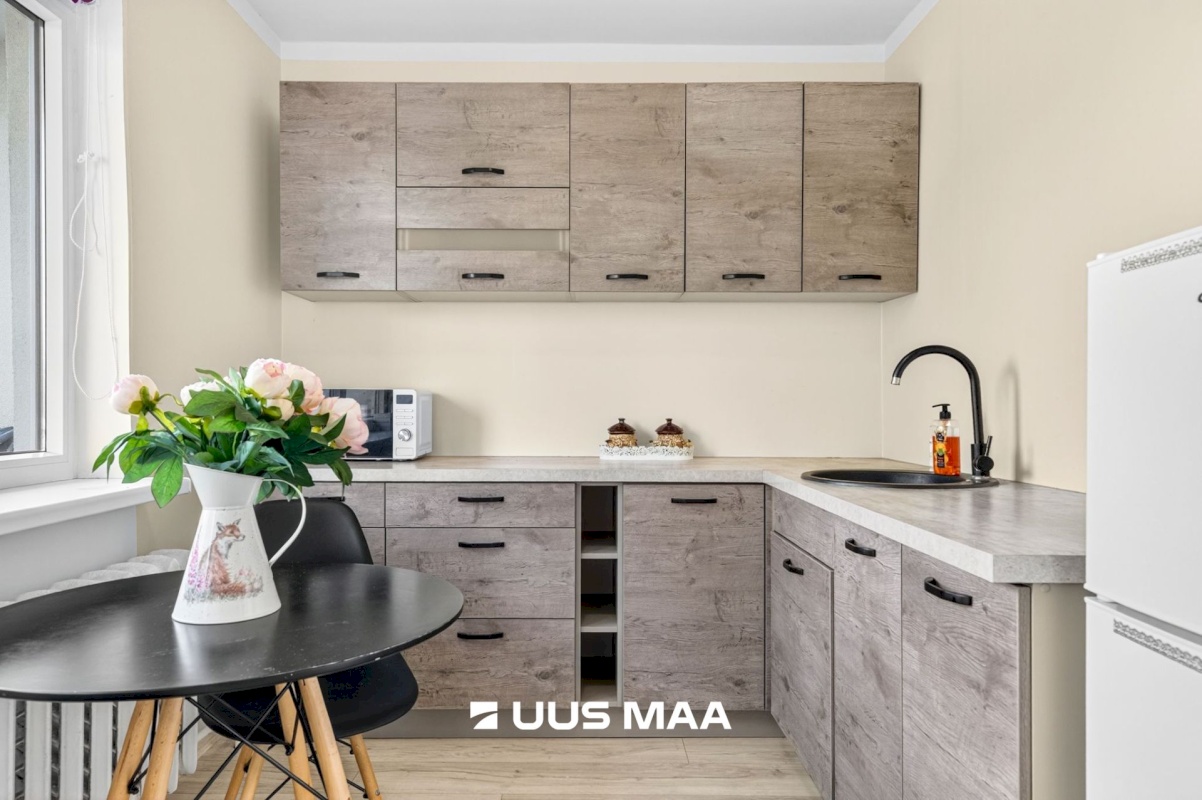 Saaremaa vald, Orissaare alevik, Võidu põik 1